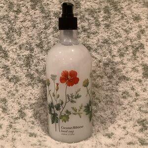Coconut Hibiscus Scented Hand Soap NWT XL 21.5oz Wildflower Pump